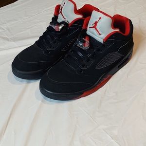 Men size 10.5 Air Jordan 5 Retro Low